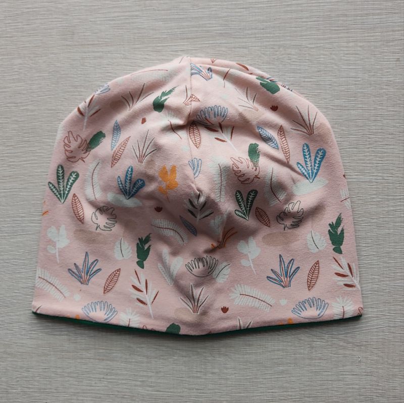 Berrettino Foglioline fondo rosa cipria interno verde 1-2 anni