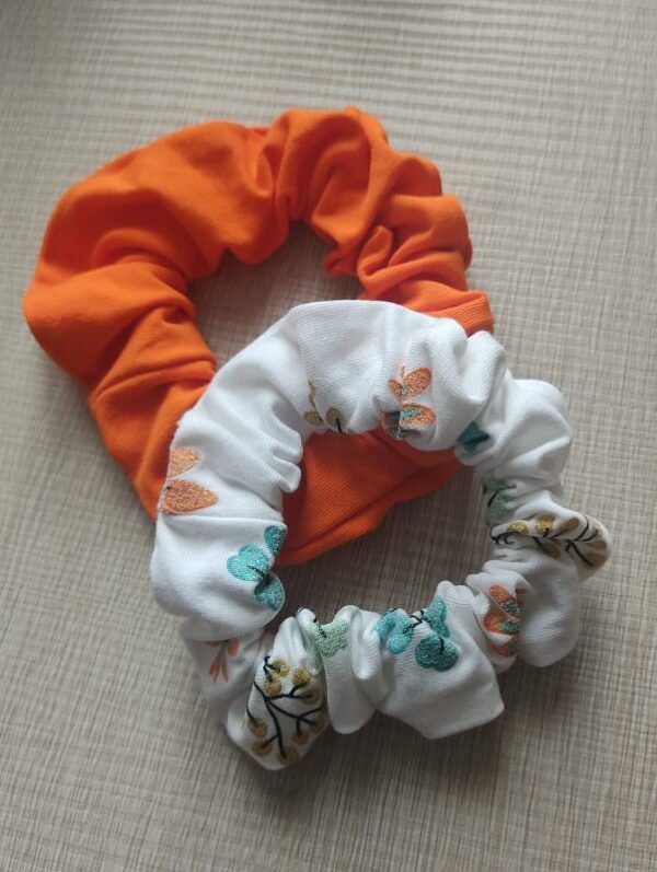 Coppia di Scrunchies Fiorellini lurex
