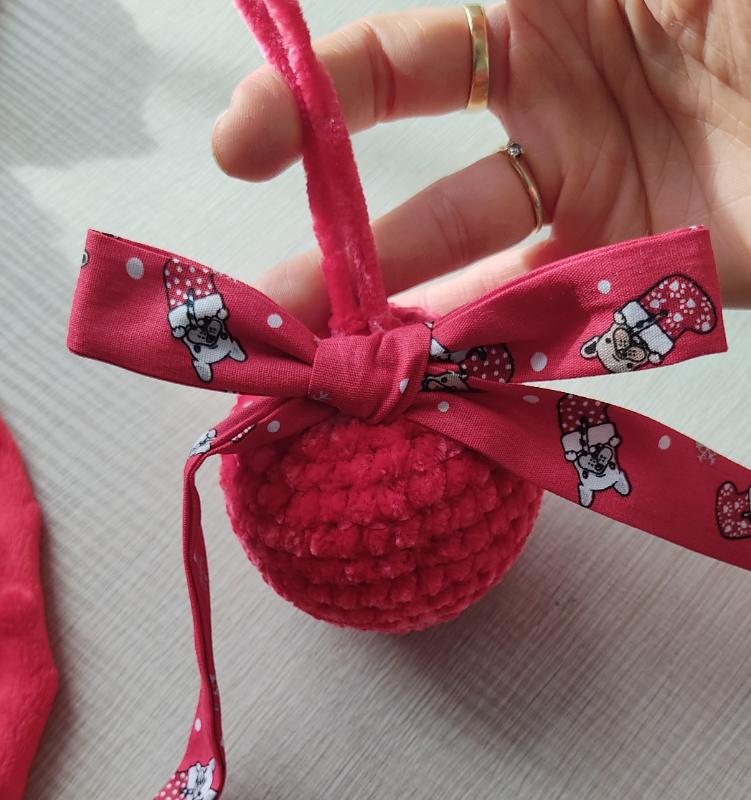 Pallina Natalizia in Ciniglia Rossa con Bulldog francesi