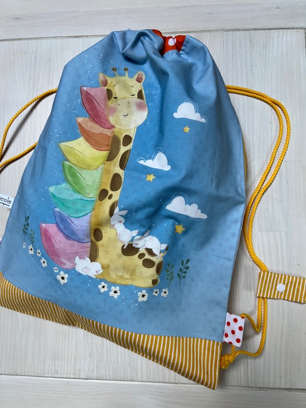 Sacchetta Zainetto Giraffa arcobaleno