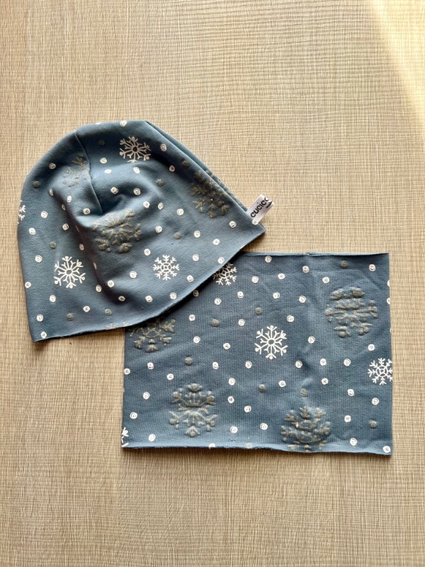 Berrettino e Scaldacollo Felpato Fiocchi di Neve 3-6 anni