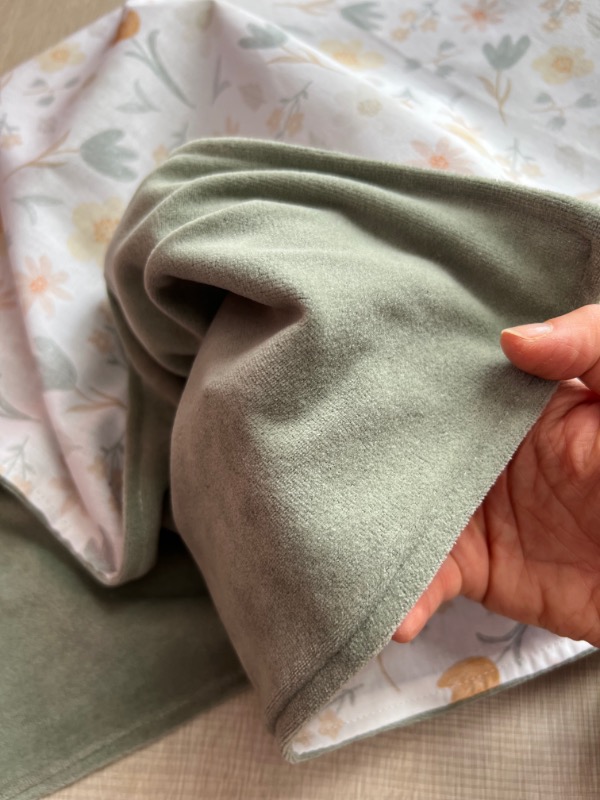 Copertina in ciniglia Fiori di campo - immagine 2