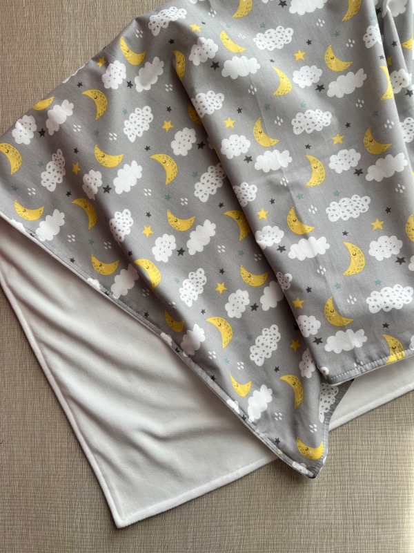 Copertina in ciniglia Nuvole e Luna