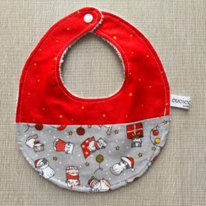 Bavaglino Natalizio Gattini e Stelline fondo rosso
