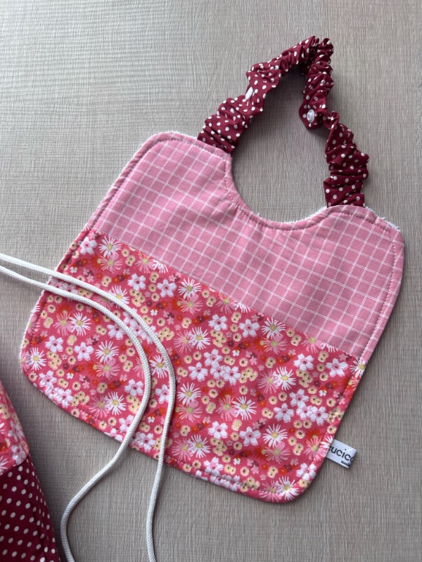 Sacchetta Zainetto e Bavaglino Fiori Rosa - immagine 6